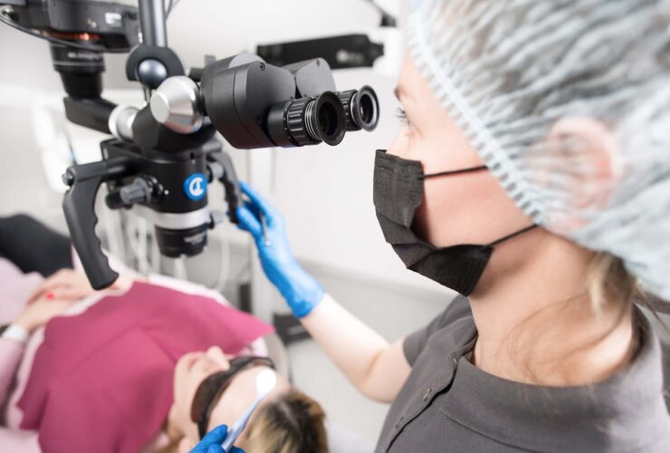 leczenie kanalowe pod mikroskopem zalety