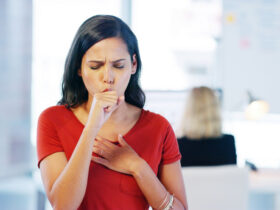 Ssiesz tabletkę na zgagę i czekasz na cud? To tak nie działa